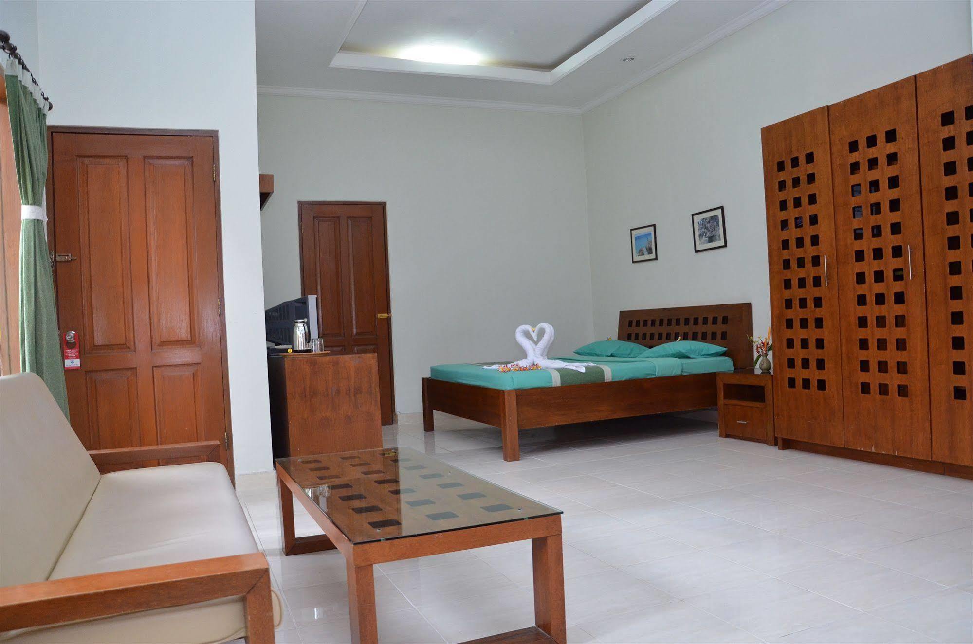 New Garden View Resort Легиан Екстериор снимка