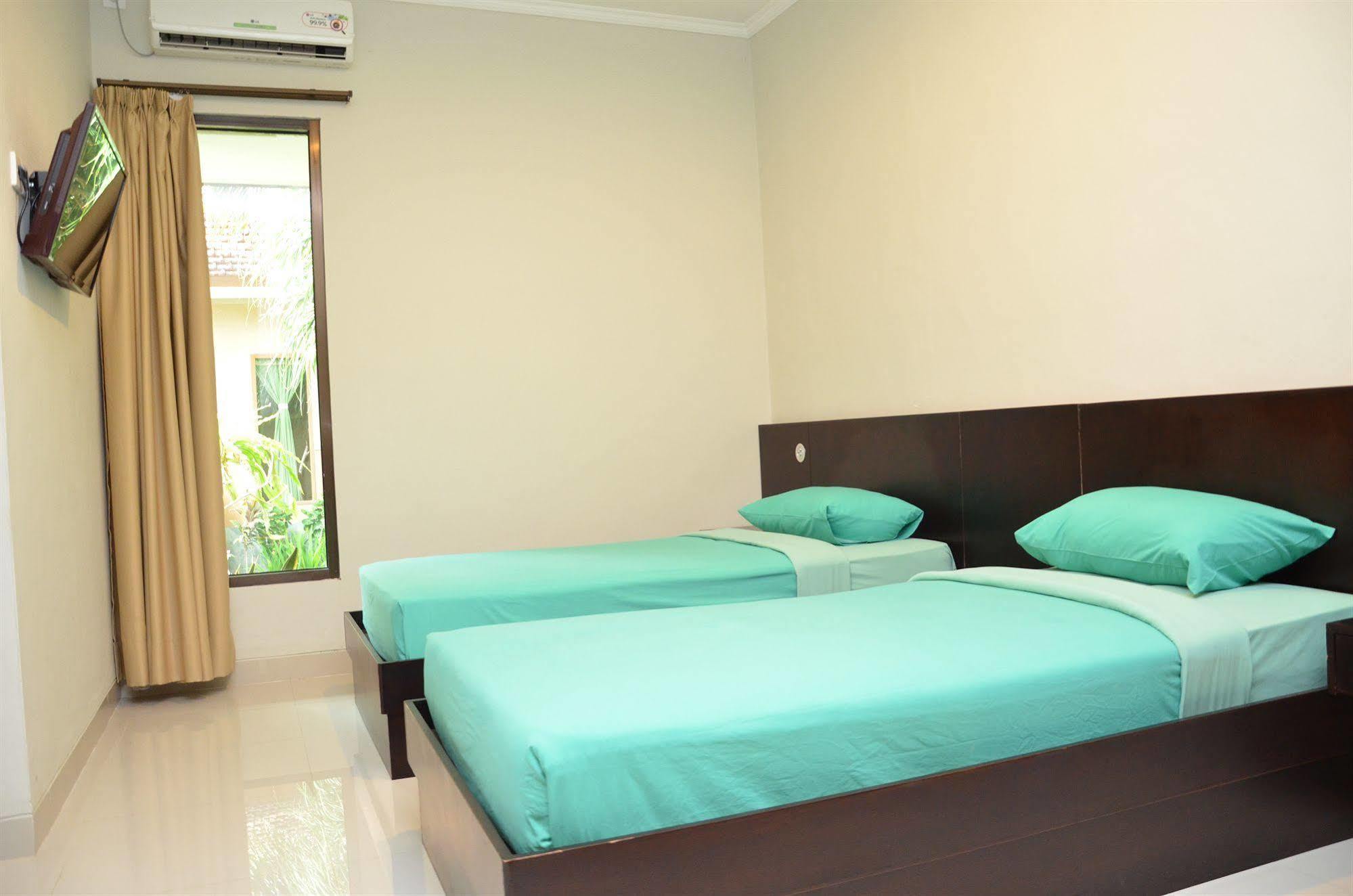 New Garden View Resort Легиан Екстериор снимка