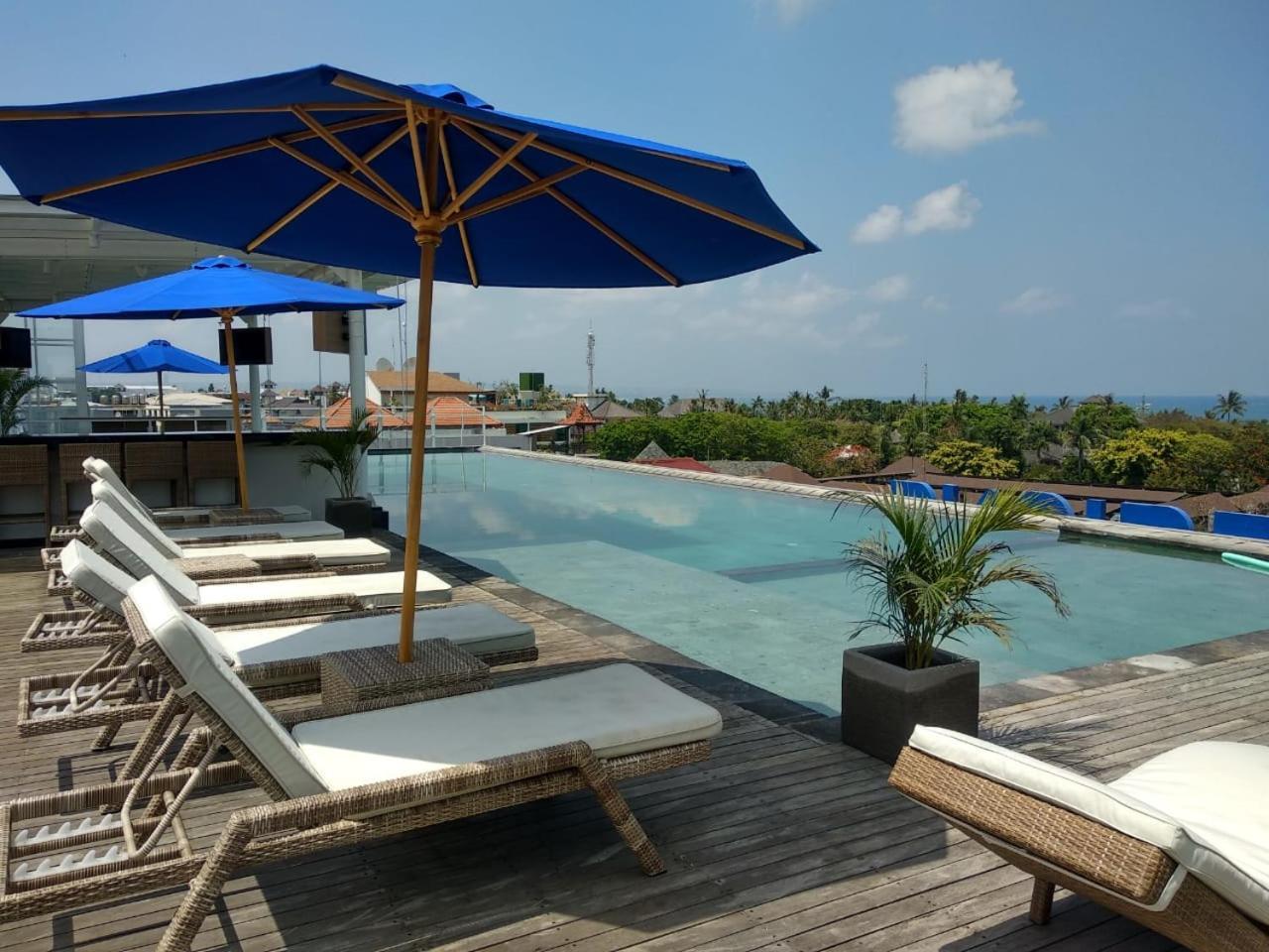 New Garden View Resort Легиан Екстериор снимка